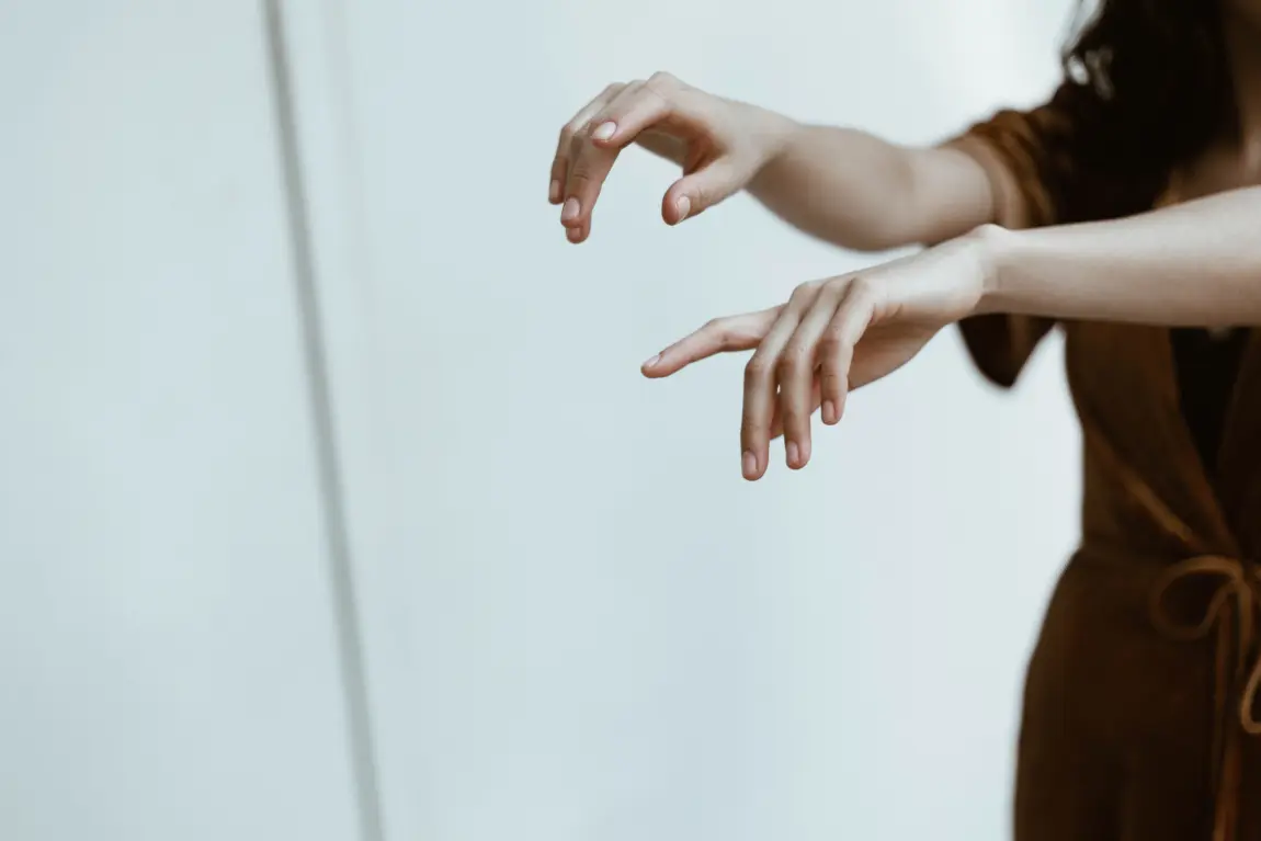 MS-tauti käsioireet